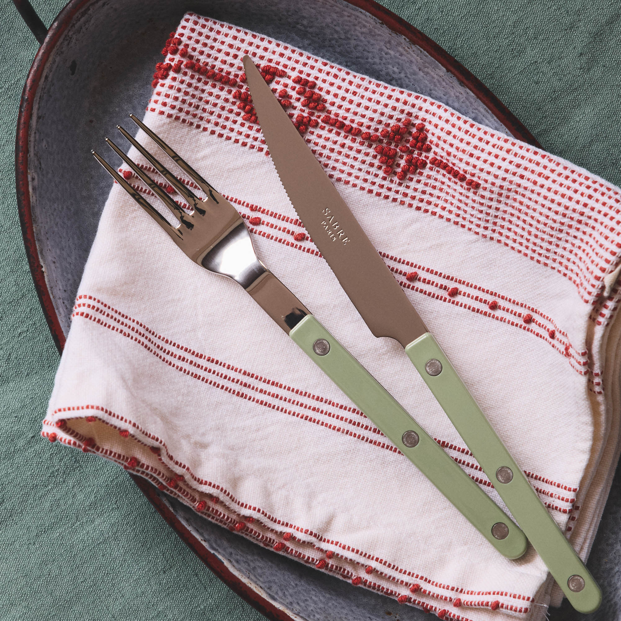 Bistrot Solid 4 Piece Cutlery Set in Asparagus