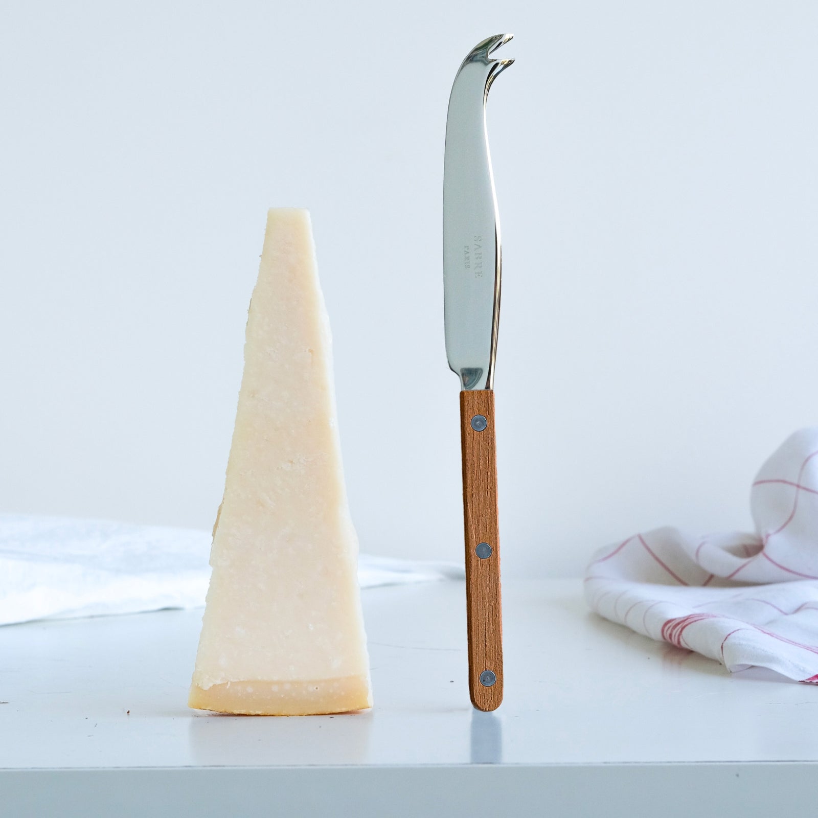 Bistrot Solid Cheese Knife Large in Teak