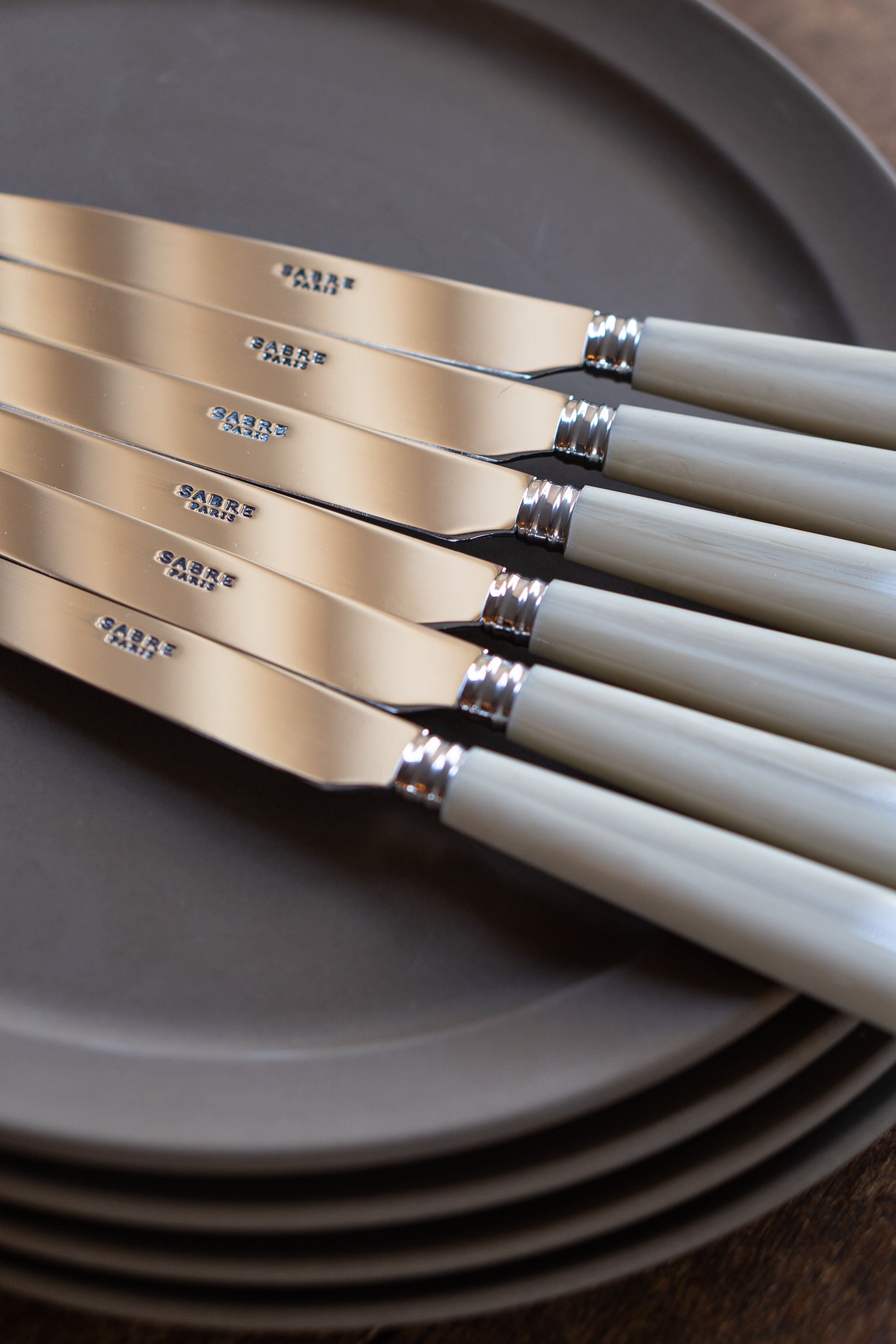Pop 4 Piece Cutlery Set in Light Khaki